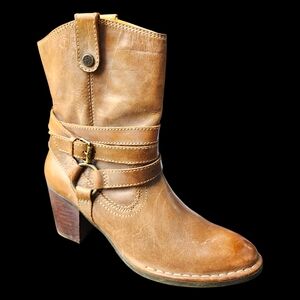 bussola Woodville Taupe Leather Heeled Ankle Boots size 9.5 EUC